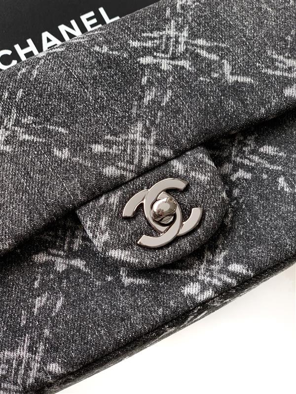 2026127205655721 700